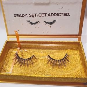 Lashaholic Luxury Lashes